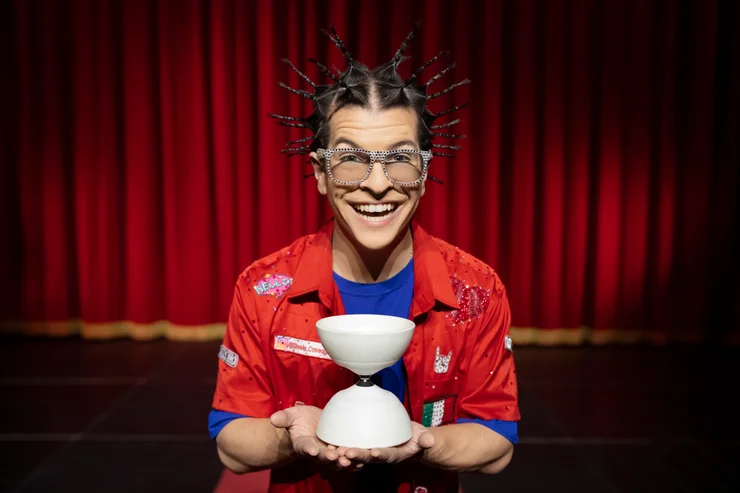 Steve Caveagna, Italian circus artist.