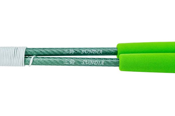 Carbon green 32cm close up_edited.png